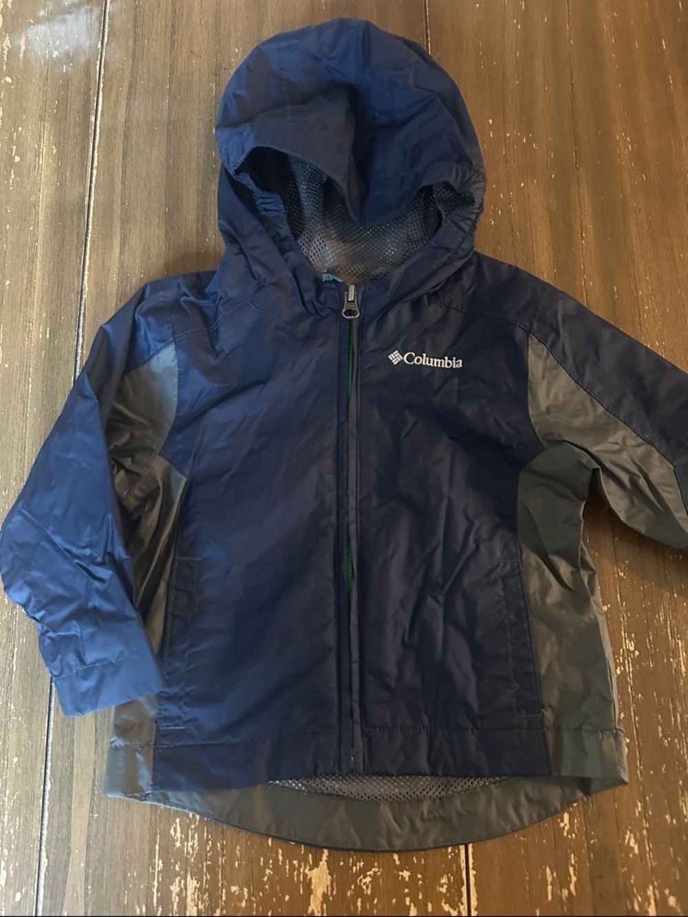 Columbia windbreaker 24 months*